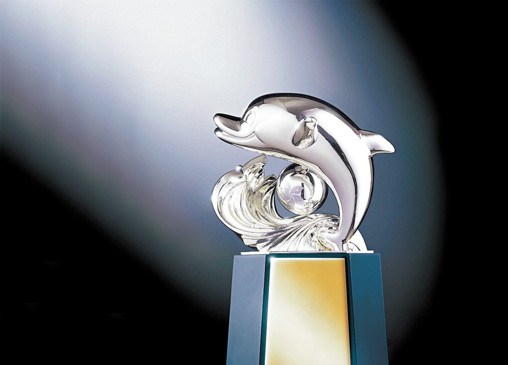 香港回归吉祥物「中华白海豚」纪念座。