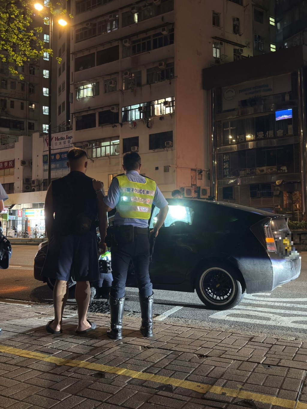 警方東九龍打擊危駕超速拘捕4人。警方圖片 警方東九龍打擊危駕超速拘捕4人。警方圖片