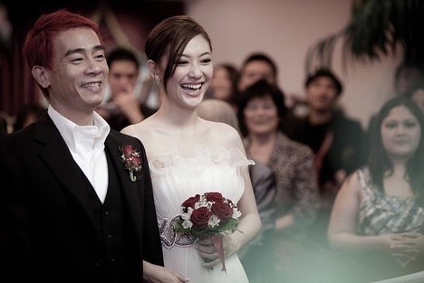陳小春與應采兒於2010年結婚，​早前應采兒分享美國結婚現場。