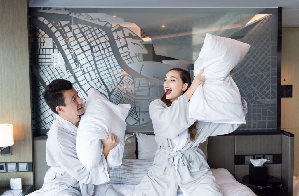 香港維港凱悅尚萃酒店現正同時推出「時尚宅度假」住宿套票。