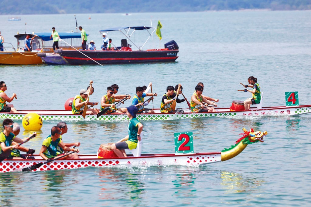龙舟健儿云集沙头角。