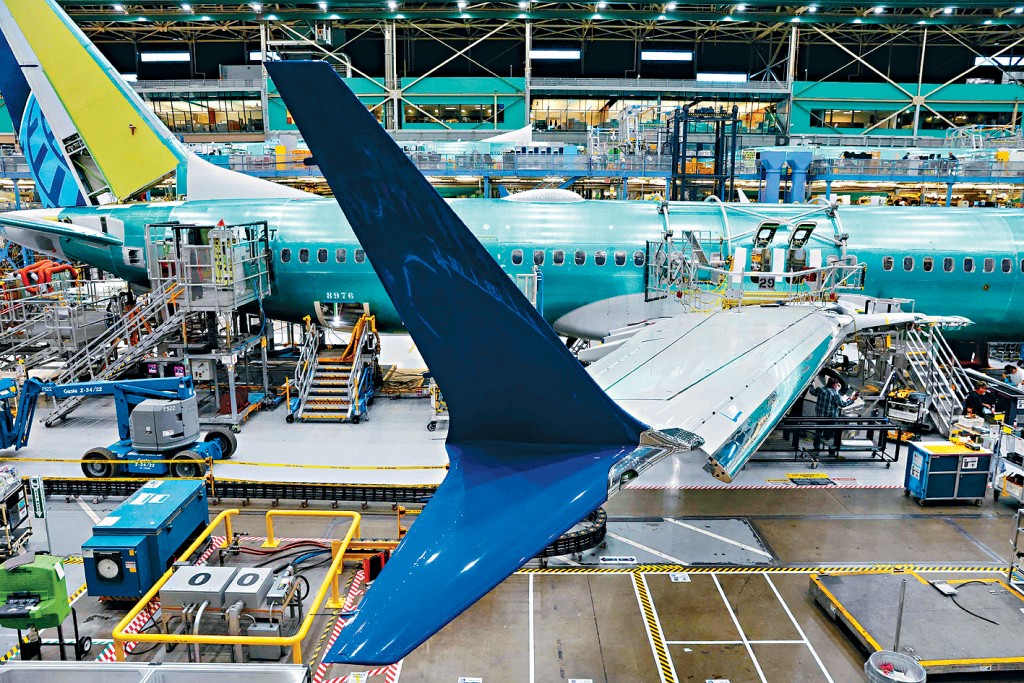 華盛頓州倫頓市的波音廠房在組裝一架737 MAX客機。
