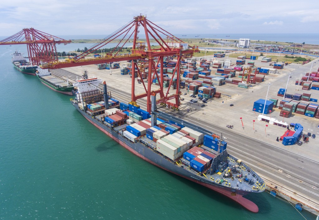 海南自由貿易港今日正式啟動全島封關運作。中新社 海南自由貿易港今日正式啟動全島封關運作。中新社