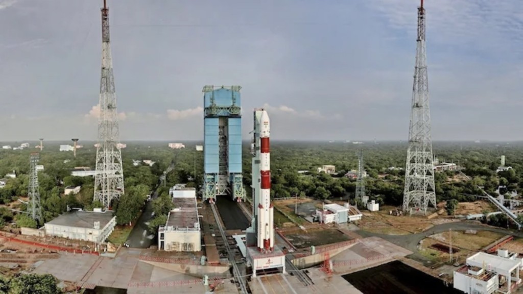 極地衛星運載火箭-XL (PSLV-XL) 已移至薩迪什·達萬航天中心的發射台。 ISRO