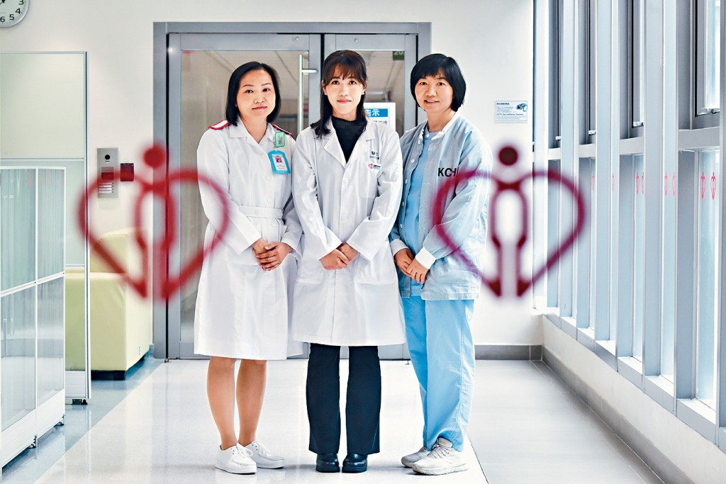 葵涌醫院精神健康專線病房經理（精神科）黃鳳仙、精神科副顧問醫生（社區精神科服務隊）吳凱怡及精神健康專線註冊護士（精神科）朱海燕（左至右）表示，若受情緒困擾影響生活，應即時求助。