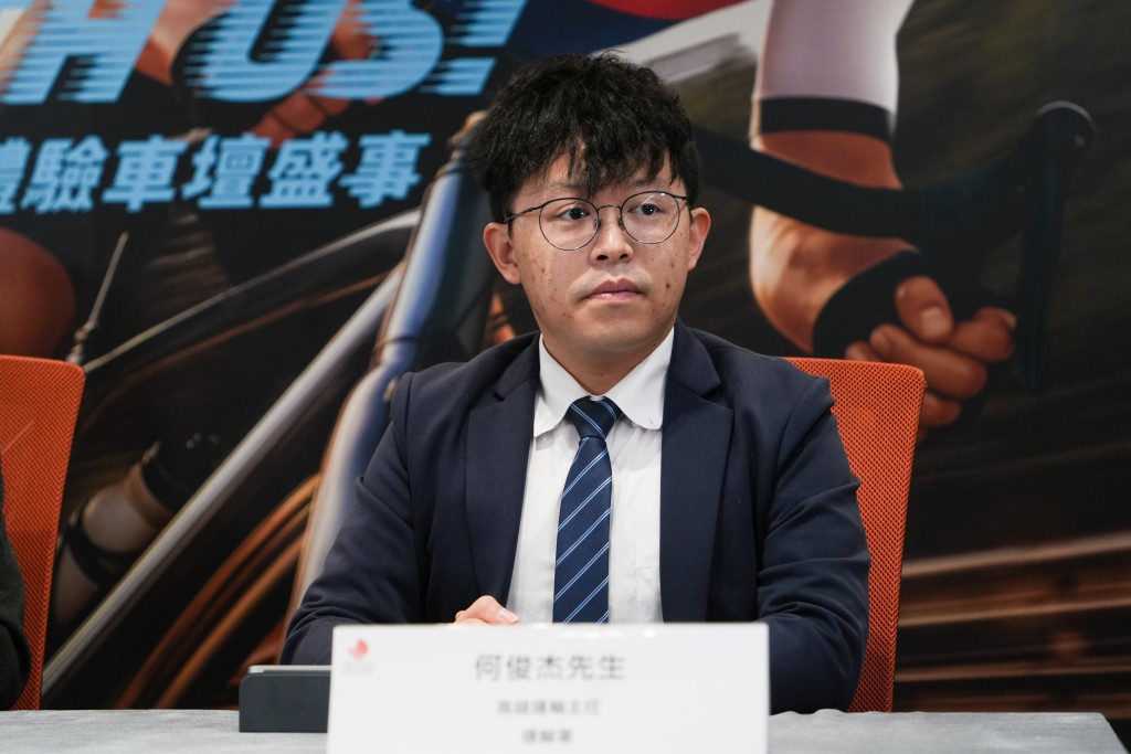 運輸署高級運輸主任何俊杰。