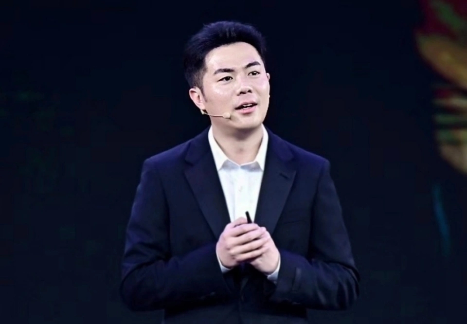 霸王茶姬CEO兼始創人張俊傑。 霸王茶姬CEO兼始創人張俊傑。