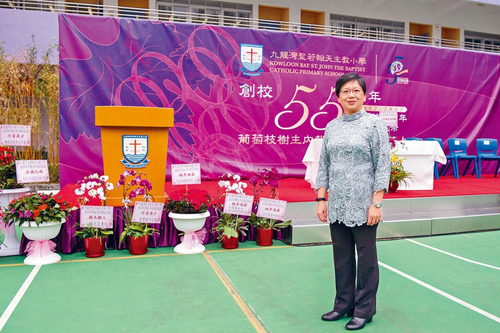 津貼小學議會主席兼九龍灣聖若翰天主教小學校長胡艷芬表示，家長現應確認住址無誤，避免派位時收不到信件。