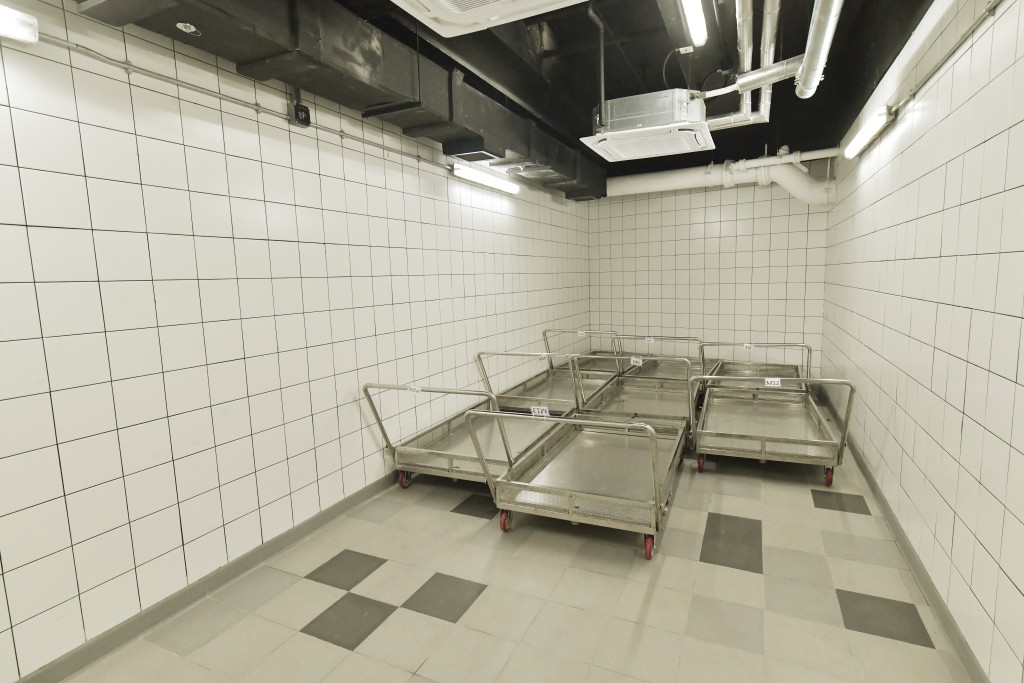香港仔街市用作暂存屠体的独立储存室。资料图片