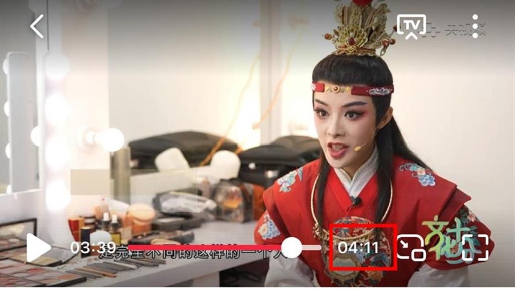 陳麗君聲稱寶玉為「長子長孫」引起網民對她的質疑。 陳麗君聲稱寶玉為「長子長孫」引起網民對她的質疑。