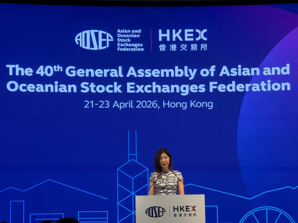 港交所行政总裁陈翊庭说，亚洲对全球经济的重要性持续提升，这一趋势在该地区的资本市场中尤为明显。