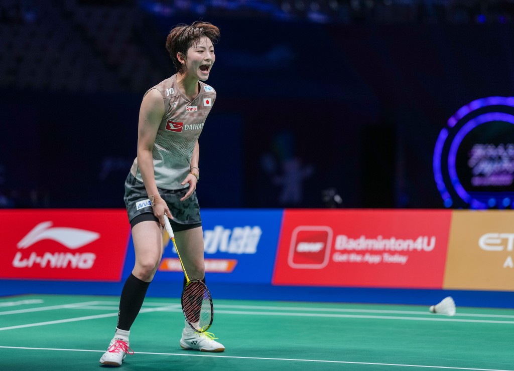 安洗瑩對日本的宮崎友花未遇太挑戰以直落2:0強勢奪冠，成為首位中國大師賽三連冠的球手。新華社