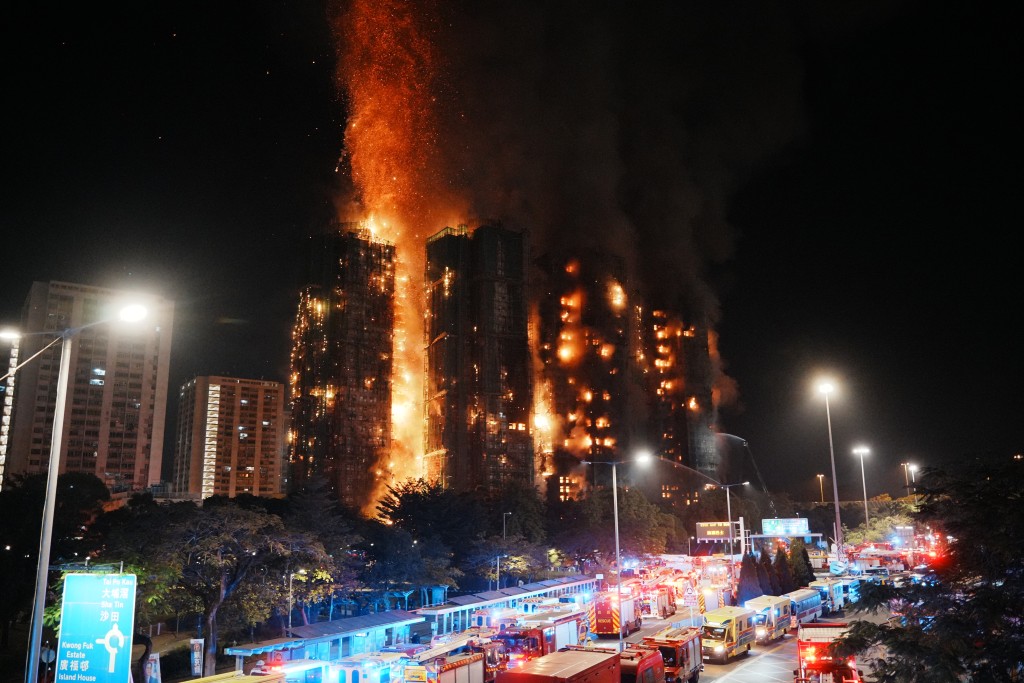 大埔宏福苑五級火。 汪旭峰攝