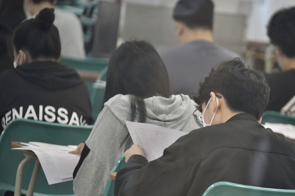 容永祺形容考评局已是「贴钱」让学生报考文凭试。