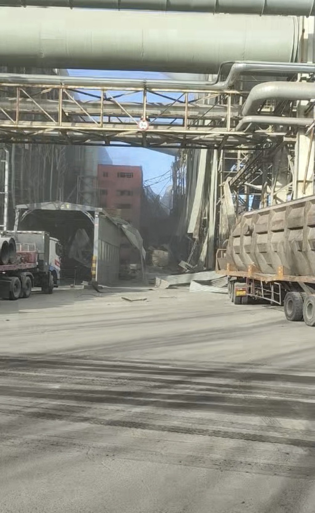 網傳事故現場情況。 新華社