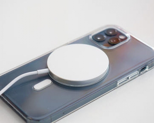 蘋果承認iPhone 12及其MagSafe配件或影響心臟起搏器。
