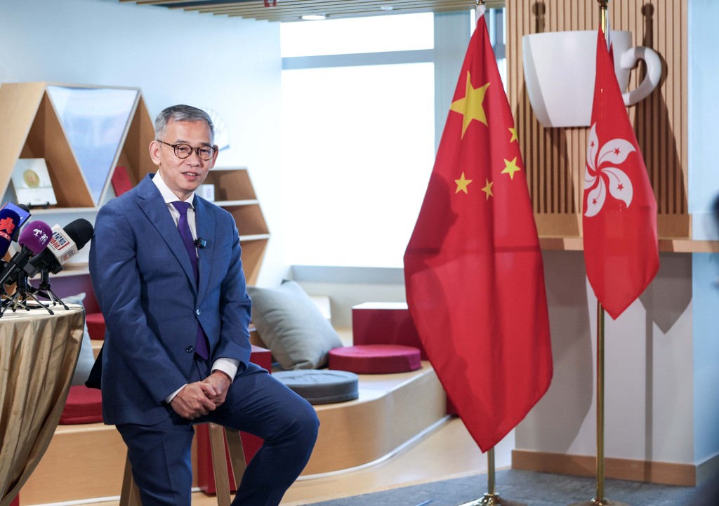 廉政專員胡英明指,廉署銳意全方位打造愛國愛港團隊。 廉政專員胡英明指,廉署銳意全方位打造愛國愛港團隊。
