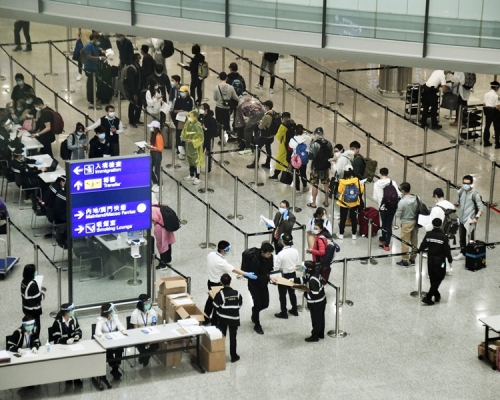當局正研究為抵港及檢疫人士進行新冠病毒抗體檢驗。資料圖片