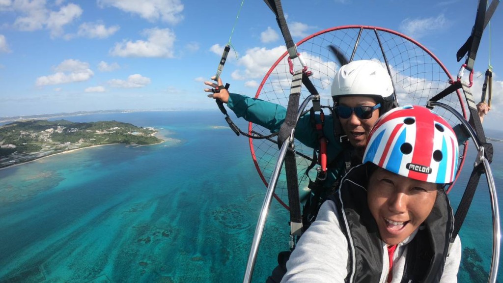 沖繩「Manaia Okinawa」提供的機動滑翔傘活動，發生致命事故，經營者兼教練死亡。Ｘ＠ManaiaOkinawa