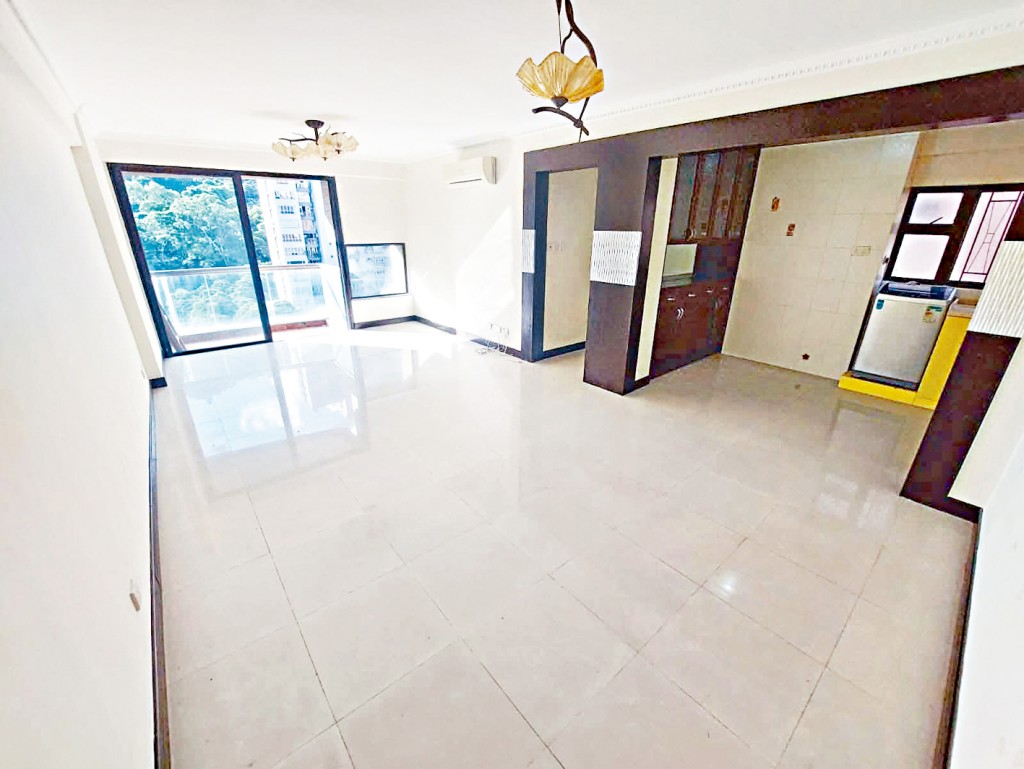 大圍聚龍居11座11樓B室法院令物業，開拍價668萬，較估價低34%。