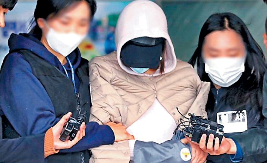 黃荷娜上月突然自願返國自首，被爆原來早已跟韓國警方傾掂數。