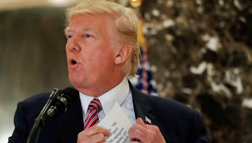 特朗普自败选后一直拒绝承认赛果，同时质疑选举有舞弊，一班特粉深觉被出卖，于是奋而违法达义，在各地发起冲击。AP