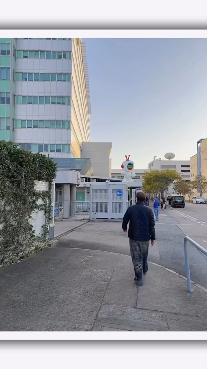 陳志雲表示在TVB留下不少腳毛。 陳志雲表示在TVB留下不少腳毛。