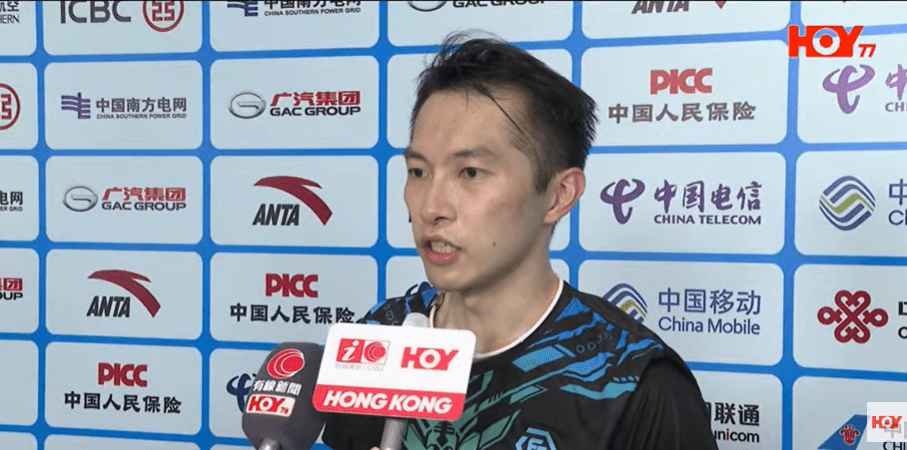 伍家朗于男单8强下马。电视截图 伍家朗于男单8强下马。电视截图