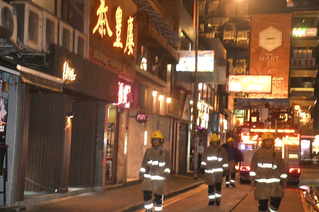 60多年历史的京菜馆「泰丰廔」二楼厨房起火。徐裕民摄