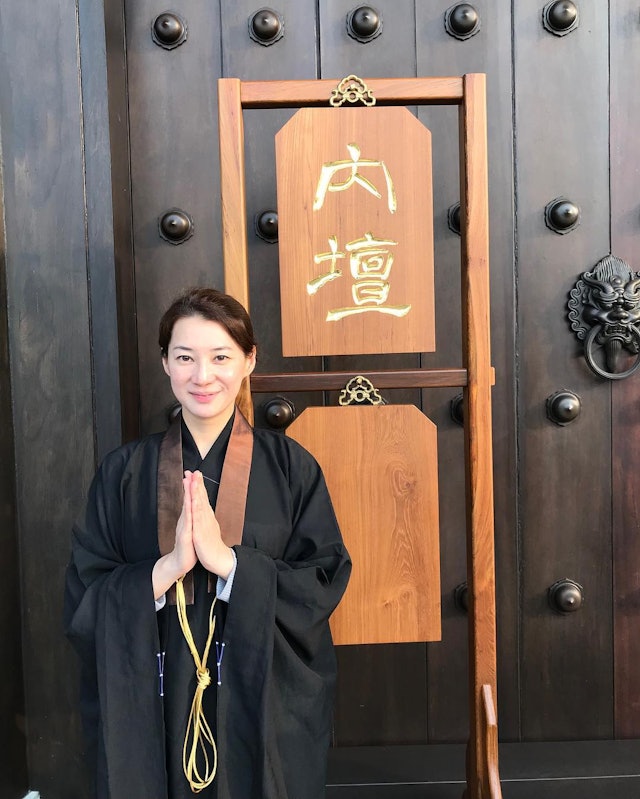 陳伶俐近年潛心修佛。