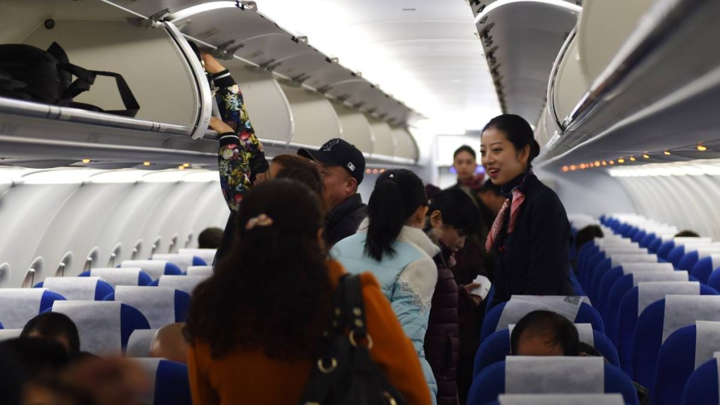 內地航空「付費選座」被指涉多重違法。新華社示意圖