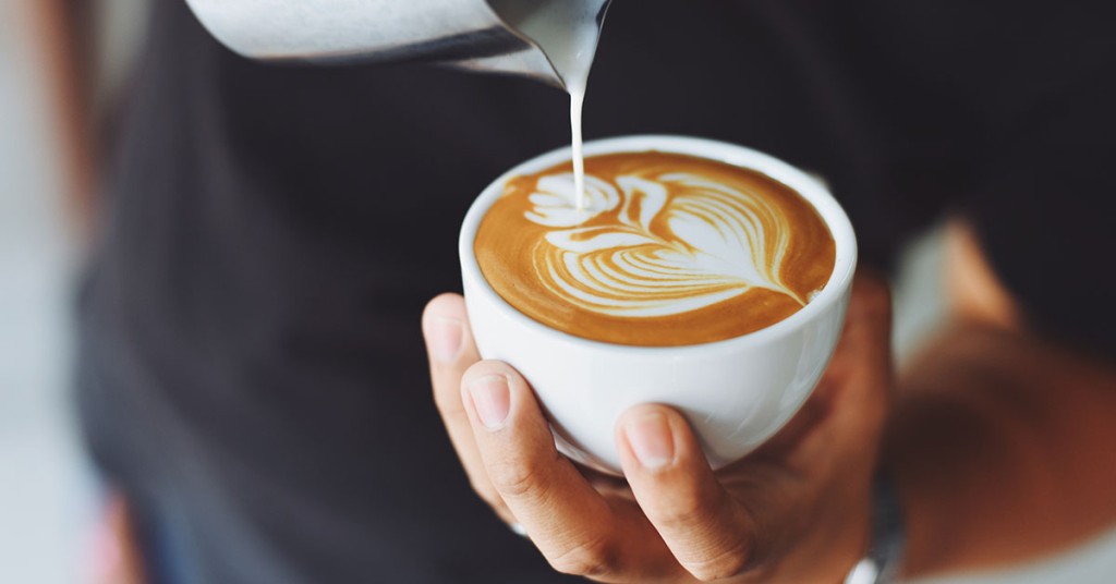 咖啡虽然也会利尿，但咖啡因摄取不能过量。