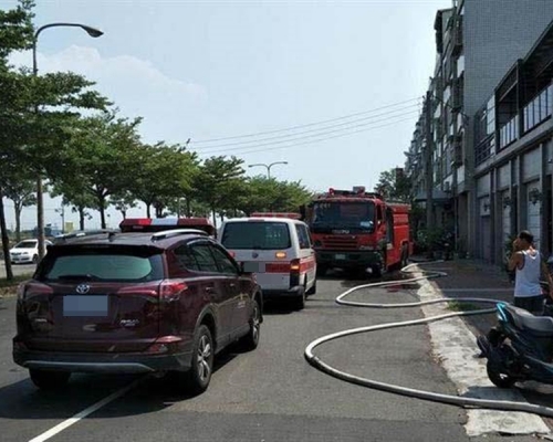 現場為高雄茄萣區莒光路三段115巷一棟4樓透天厝。