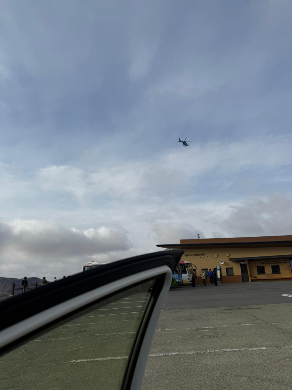 搜救工作不斷進行。讀者提供照片 搜救工作不斷進行。讀者提供照片