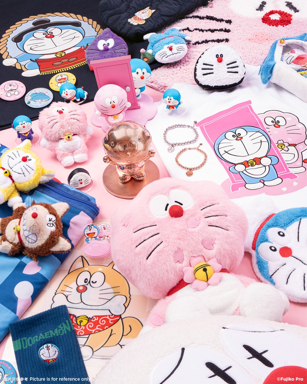  100%多啦A夢櫻花節有一系列專為本次香港活動全新設計及製作的限量紀念品，當中絕大部分款式只在香港櫻花節首發。（圖片來源：AllRightsReserved）