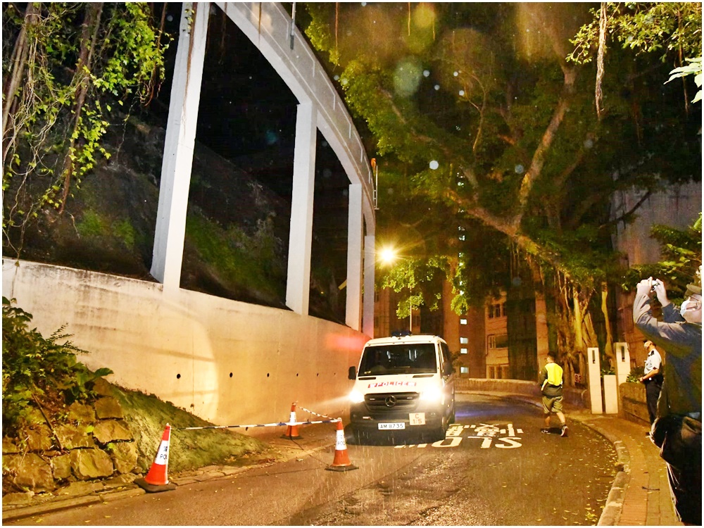 警方到场调查。