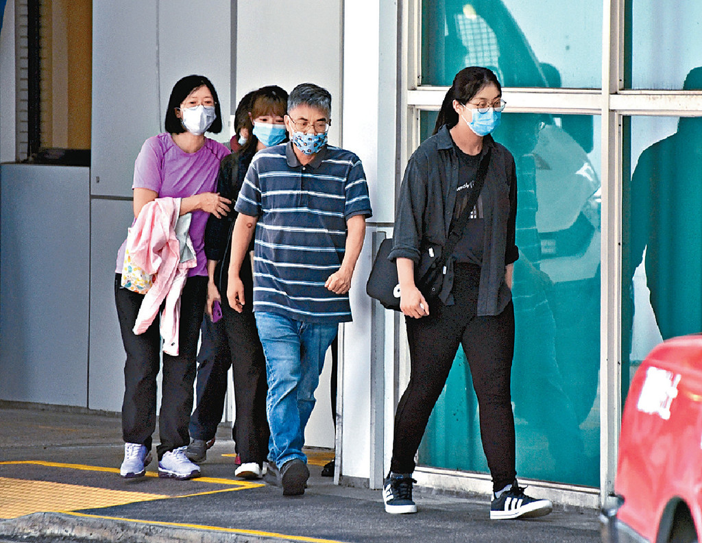 ■死者親屬趕到醫院。