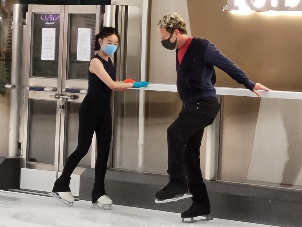 加入香港代表隊後，陳紫澄偶爾需向學校請假，參與早上時段的練習，她感激學校支持。