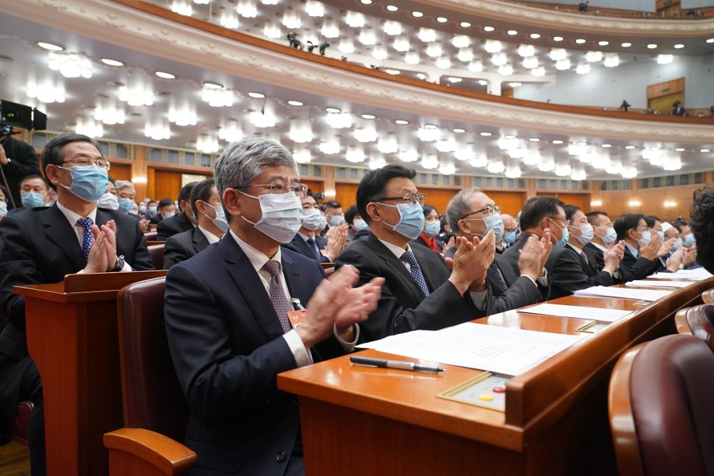 全国政协会议下午在北京人民大会堂闭幕。新华社图片