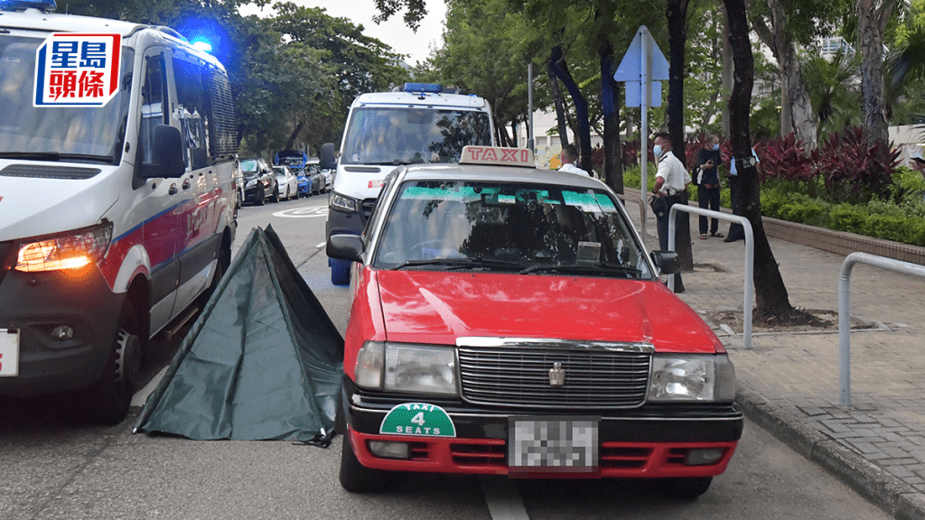 西灣河七旬的士司機猝死車內 身上現屍斑 行家揭發報警 
