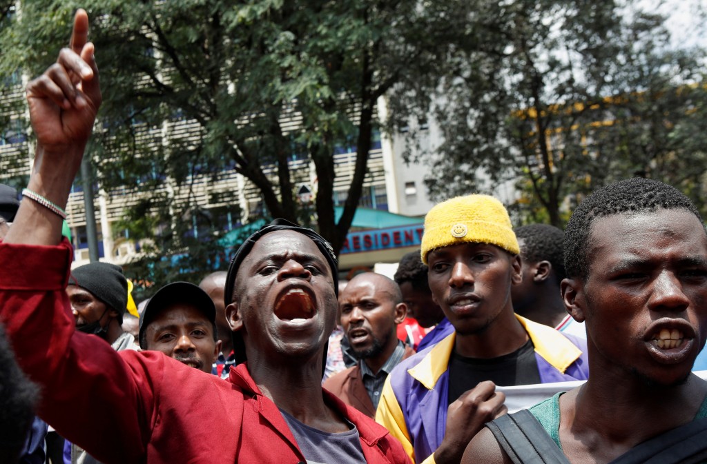 肯尼亚民众游行抗议中国商人抢生意。