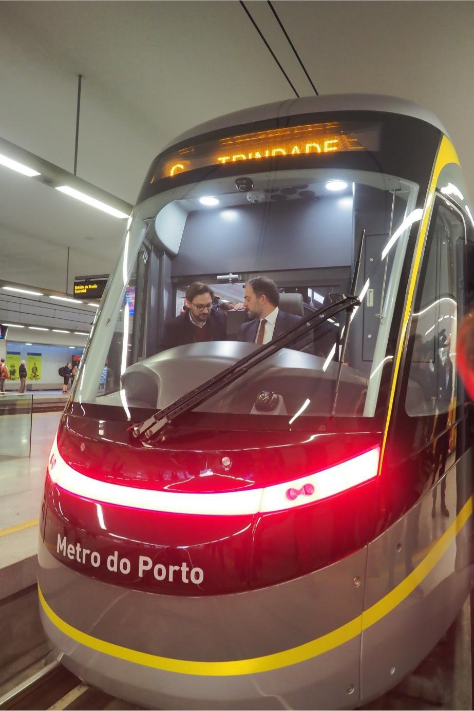 图为中国为葡萄牙制造的地铁列车。新华社