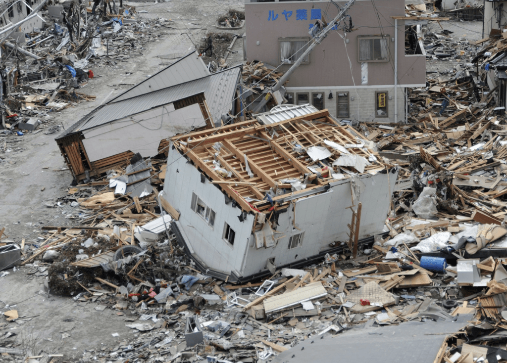 「慢滑移」過去亦曾在2011年震驚全球的「311東日本大地震」爆發前夕密集出現。路透社