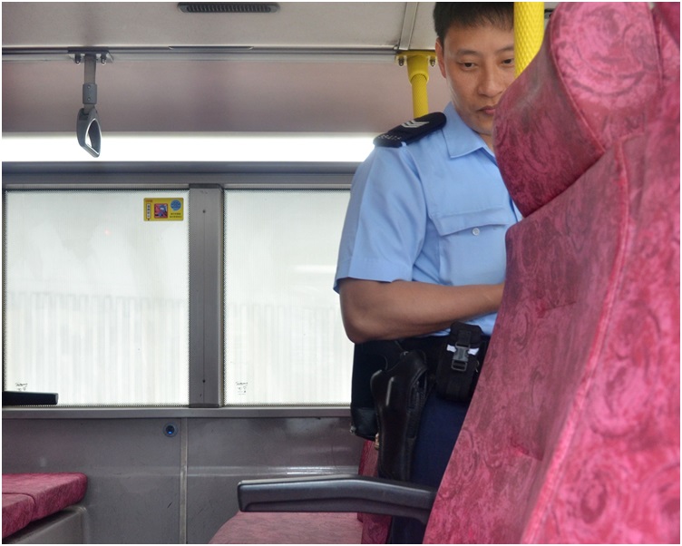 警方連日調查不同的九巴刑毀案。資料圖片