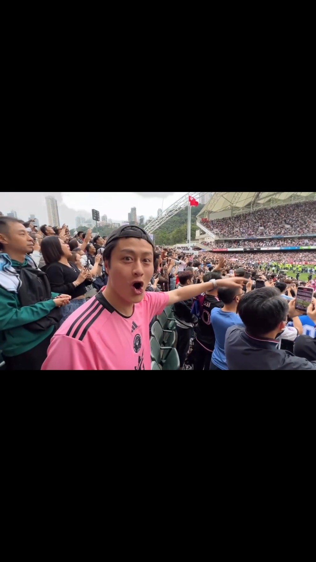 身為球迷的謝東閔，昨日本來懷着興奮心情入場睇波。