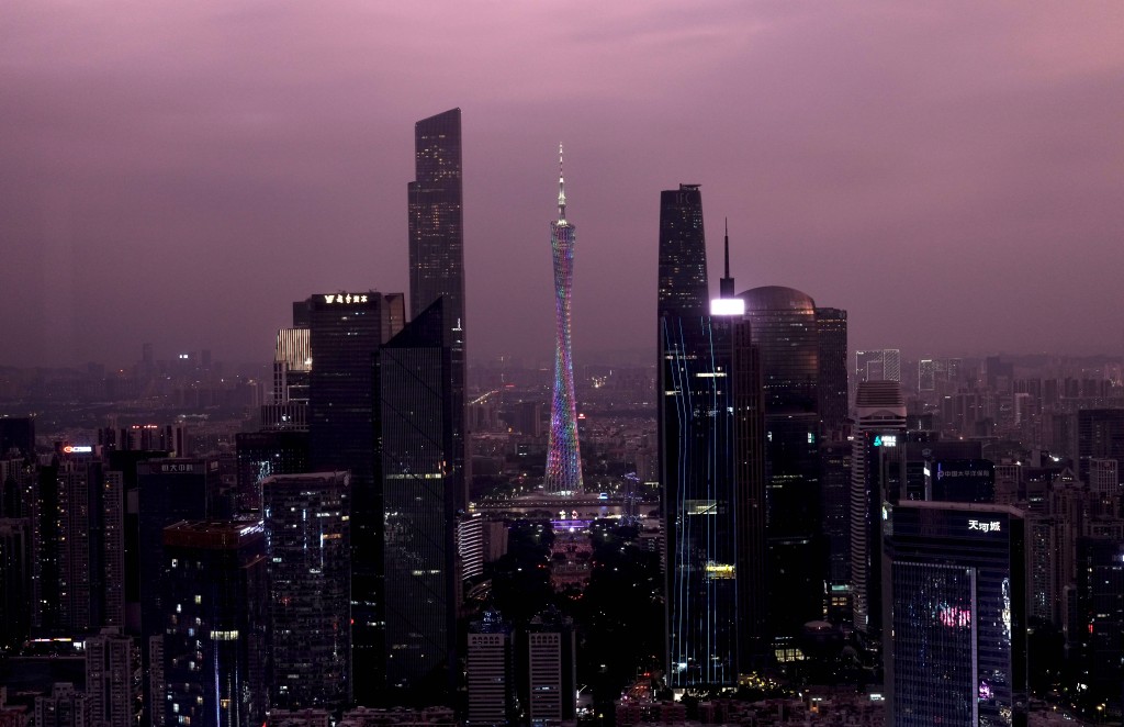 習近平指廣東的經濟總量大，目前的GDP「增速下也是很大一塊增量了」。新華社