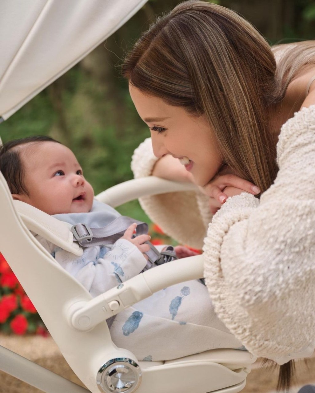 陳凱琳孻仔Carlos精靈可愛 。