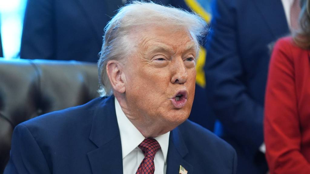 特朗普骂索马里移民是「垃圾」。 美联社