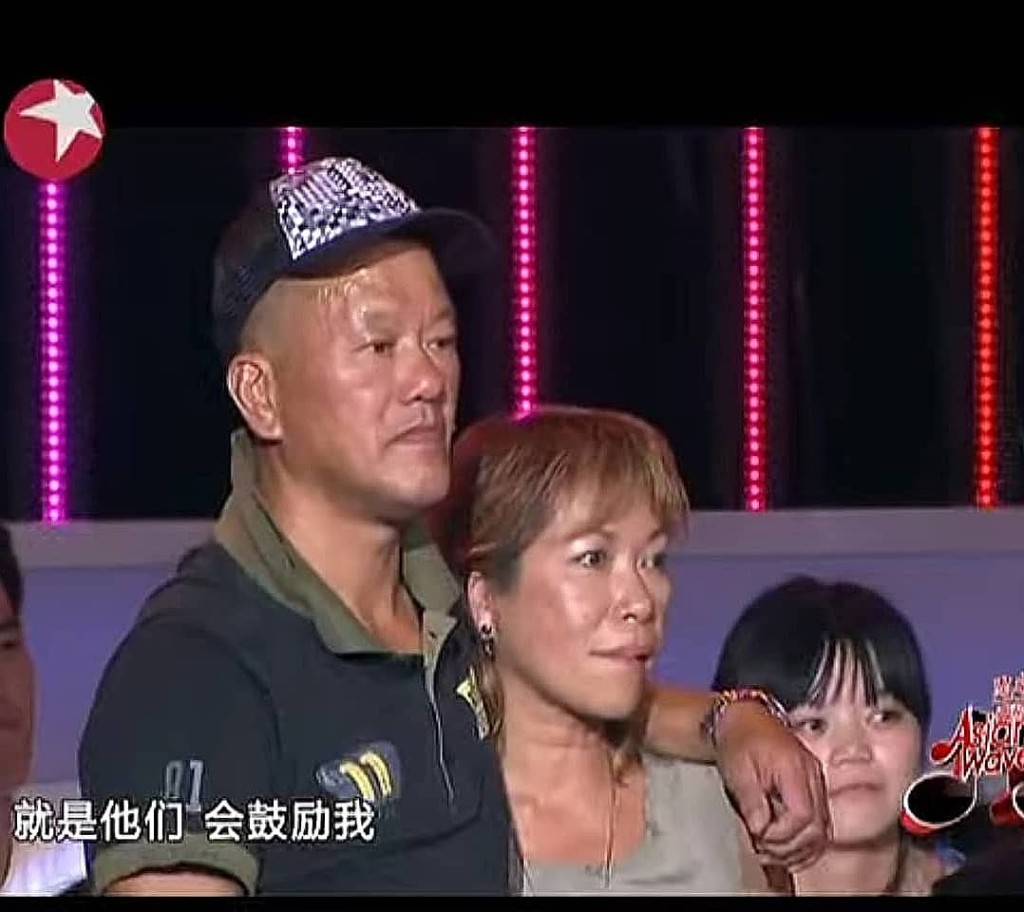 每一次张彦博的演出或比赛,继父都会在台下打气。