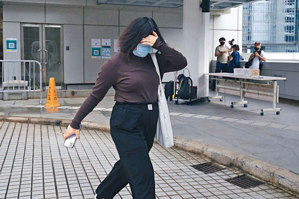 21歲被告葉倩敏還柙至下月判刑。